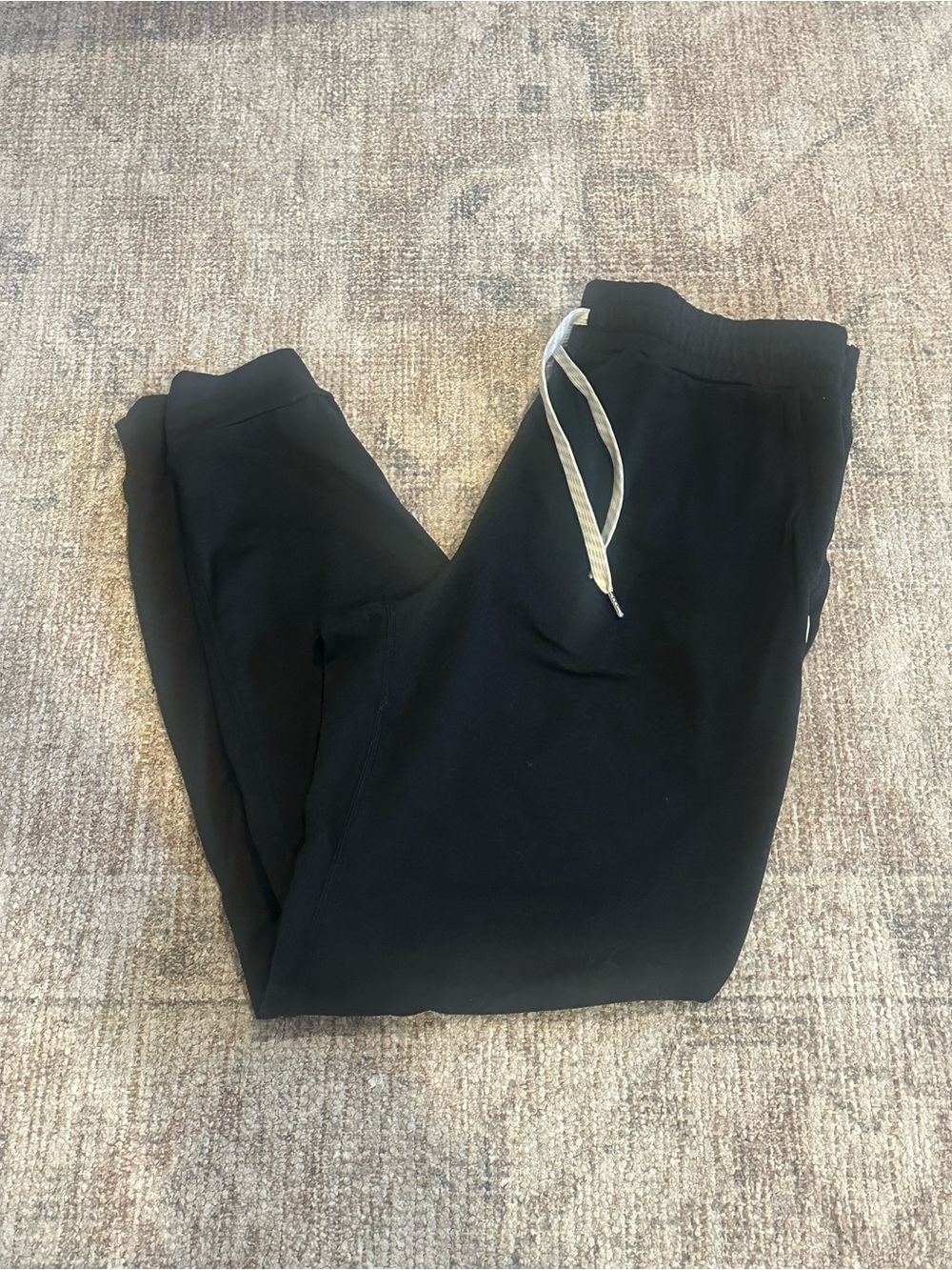 Vuori Performance Joggers in Black Heather Size Small